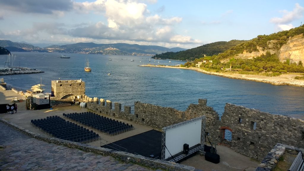 allestimento cinema arene estive drive-in Portovenere S. Pietro Genova